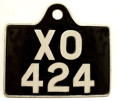 Cast aluminium number plate - Shaped top for fitting rear lamp, choice of finishes