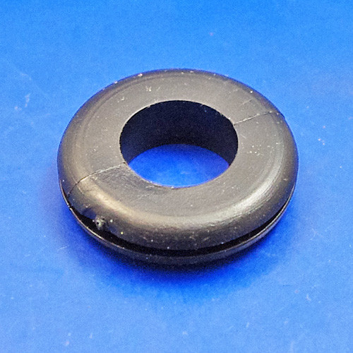 Rubber grommets WITH hole - 19mm panel hole - 25 pieces