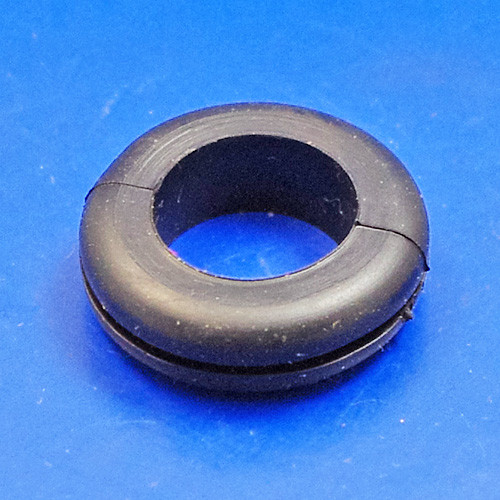 Rubber grommets WITH hole - 21mm panel hole - 25 pieces