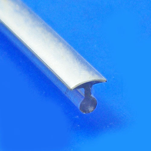 Windscreen filler strip - 'Chrome' finish plastic, T section