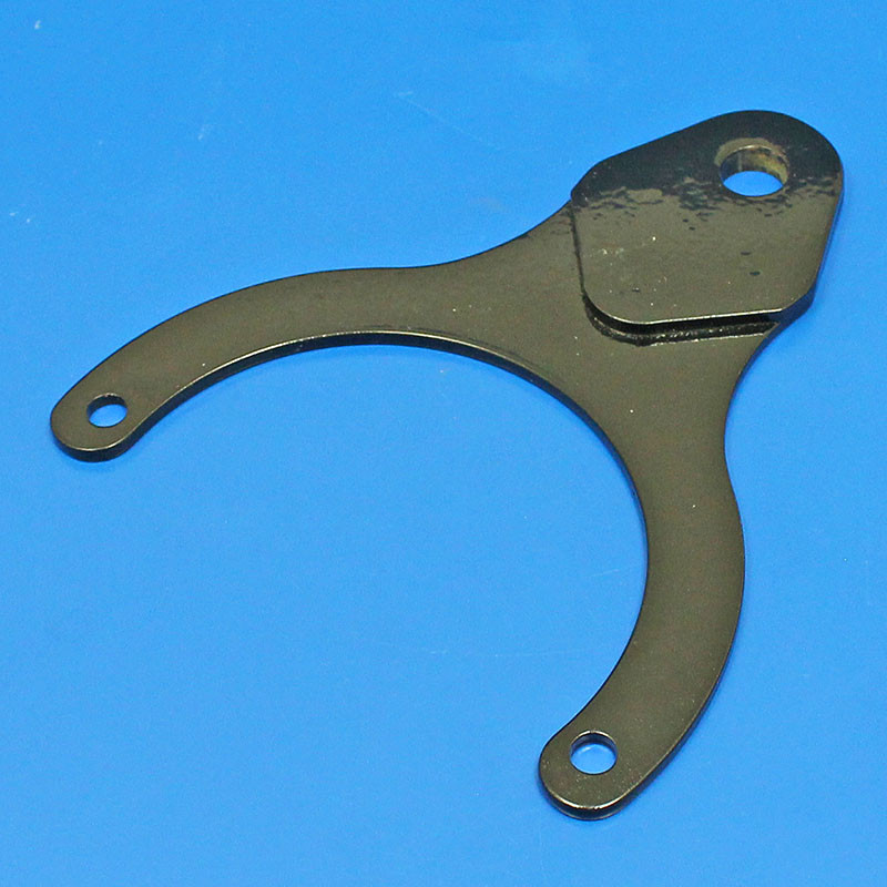Flat mounting bracket with single hole fixing for the Lucas 'Altette' horn