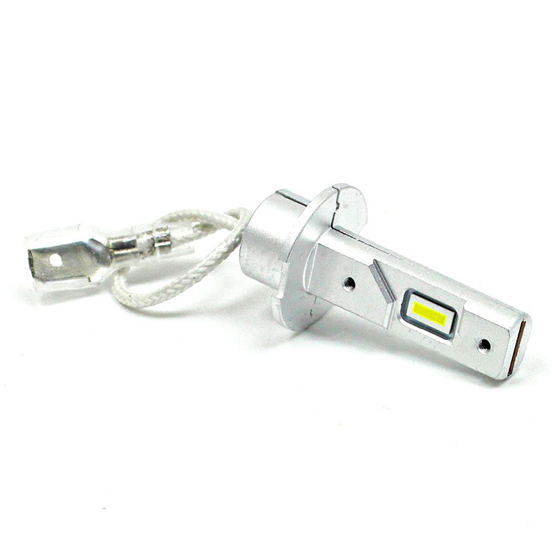 Compact Performance H3 PK22S Bright White LED lamp