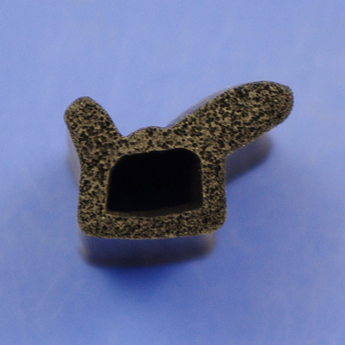 Sponge extrusion - Hollow, flanged, 13mm x 20mm